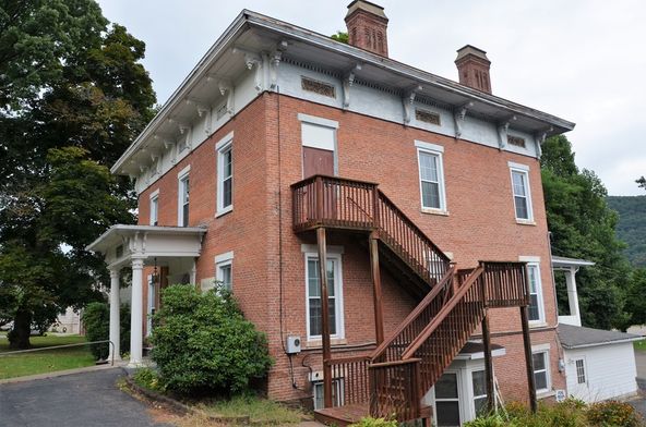 21 N Main St, Towanda, PA 18848